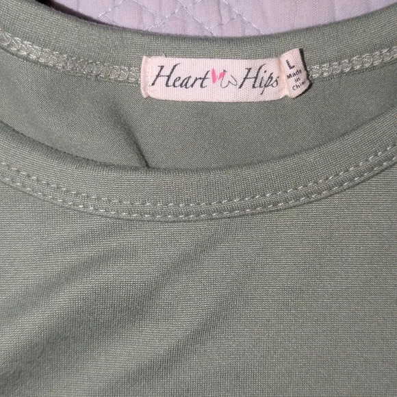 2For1 Heart Hips Brown Striped and Green Bodysuits - Picture 4 of 7